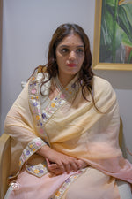 Load image into Gallery viewer, Saumya